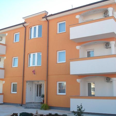 Apartments Buzleta Fažana Eksteriør billede