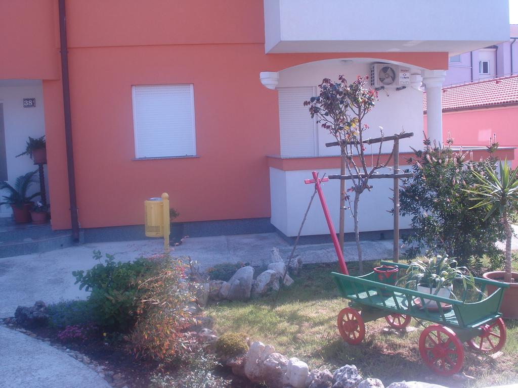 Apartments Buzleta Fažana Eksteriør billede